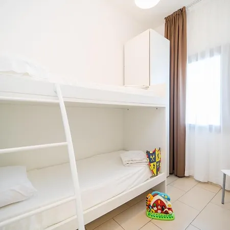 Apart-hotel Le Castella & Beach 3*