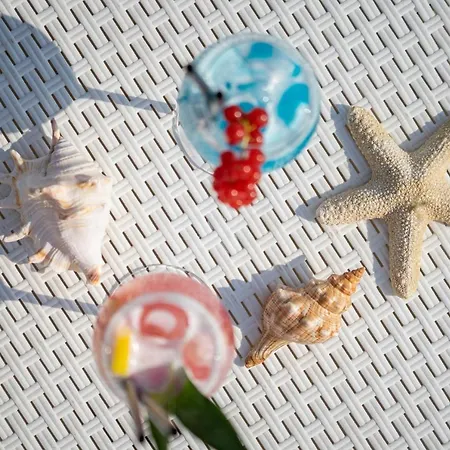 Apart-hotel Le Castella & Beach 3*