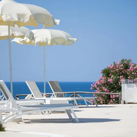 Le Castella & Beach Apart-hotel 3*