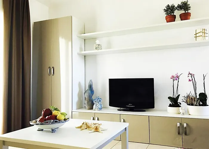 Le Castella & Beach 3* לה קסטלה