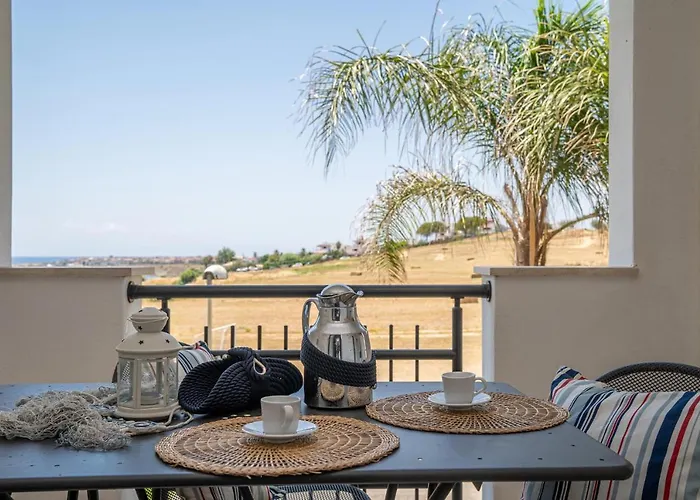 מלון דירות Le Castella & Beach