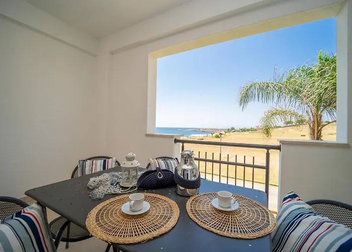 Le Castella & Beach 3*