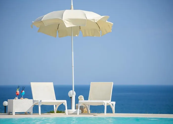 Le Castella & Beach מלון דירות לה קסטלה