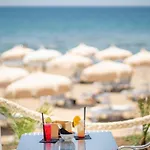 Le Castella & Beach Aparthotel 3*