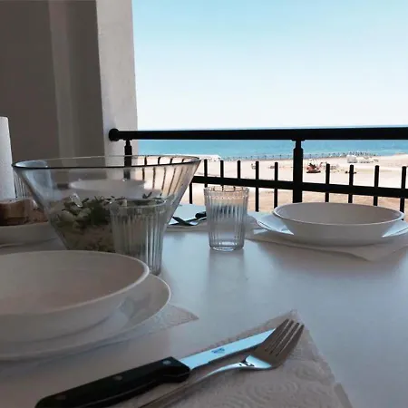 Le Castella & Beach
