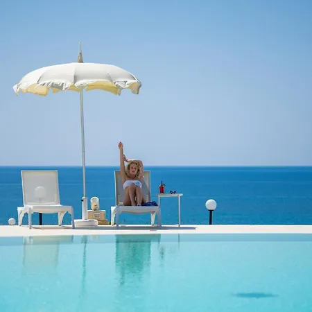 Le Castella & Beach Апарт-отель