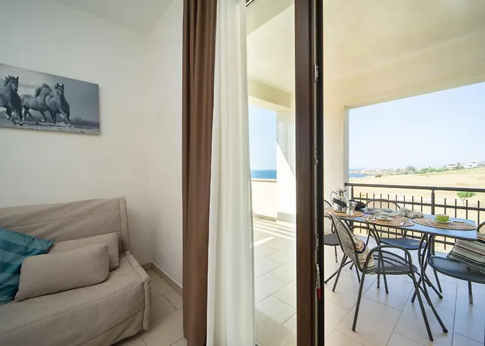 Le Castella Aparthotel